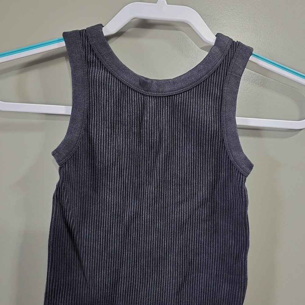 Dark Gray Ribbed Cropped Tank Top